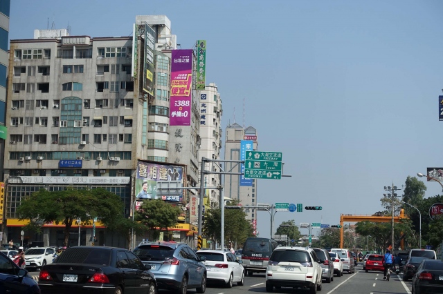 N-0074C-小東路與中華路口往奇美醫院及大灣方向
